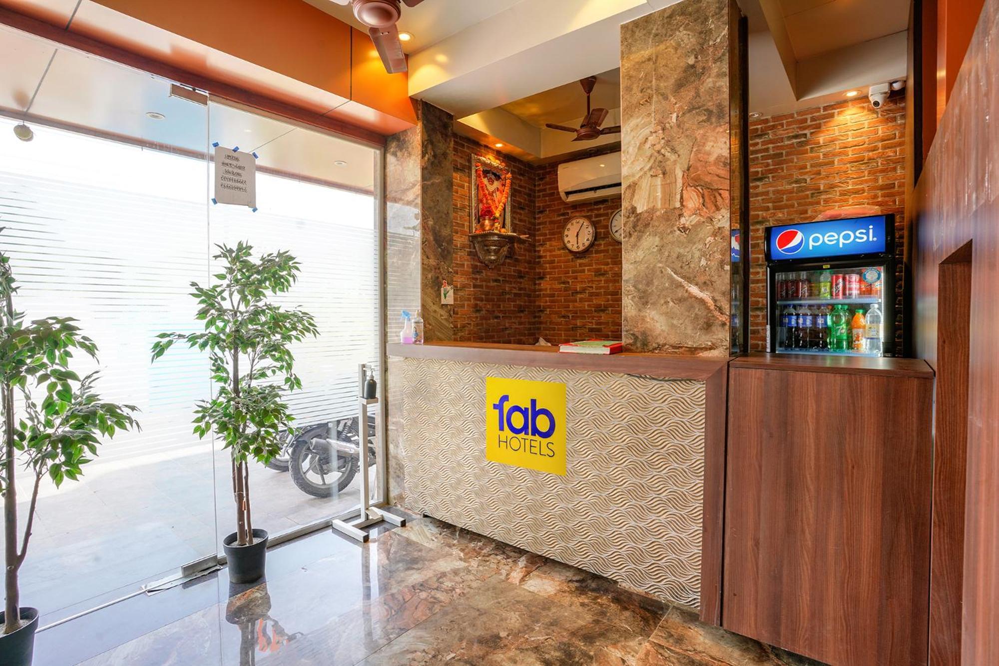 Fabexpress Super 7 Inn - Nr Rabale Station Navi Mumbai Esterno foto