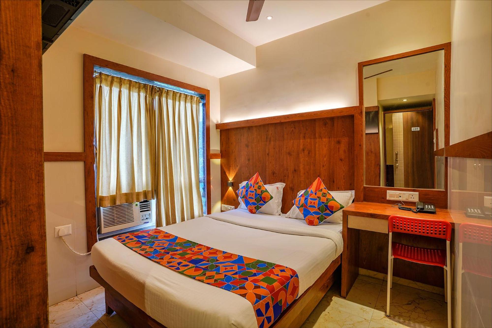Fabexpress Super 7 Inn - Nr Rabale Station Navi Mumbai Esterno foto